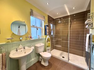 Photo 8- click for photo gallery